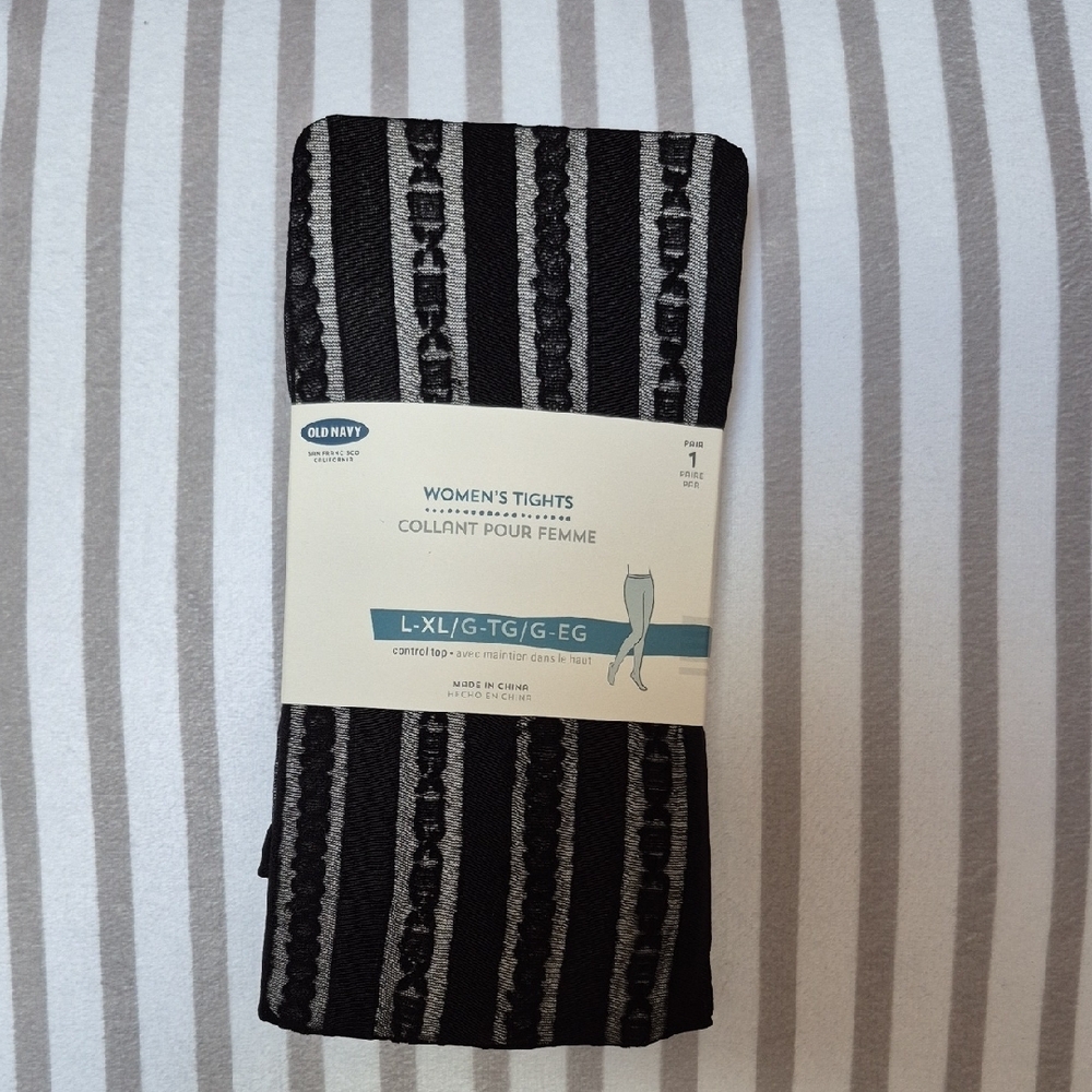 Size L-XL Women's Black Patterned Control Top Pantyhose From Old Navy! NWT!